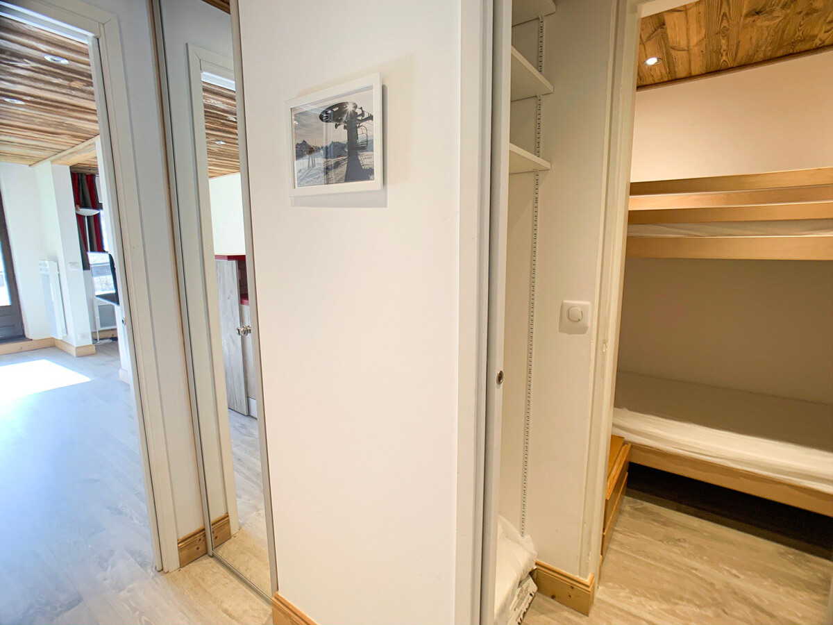 Studio cabine 35m² face aux pistes, balcon sud - Tignes - Photo 4