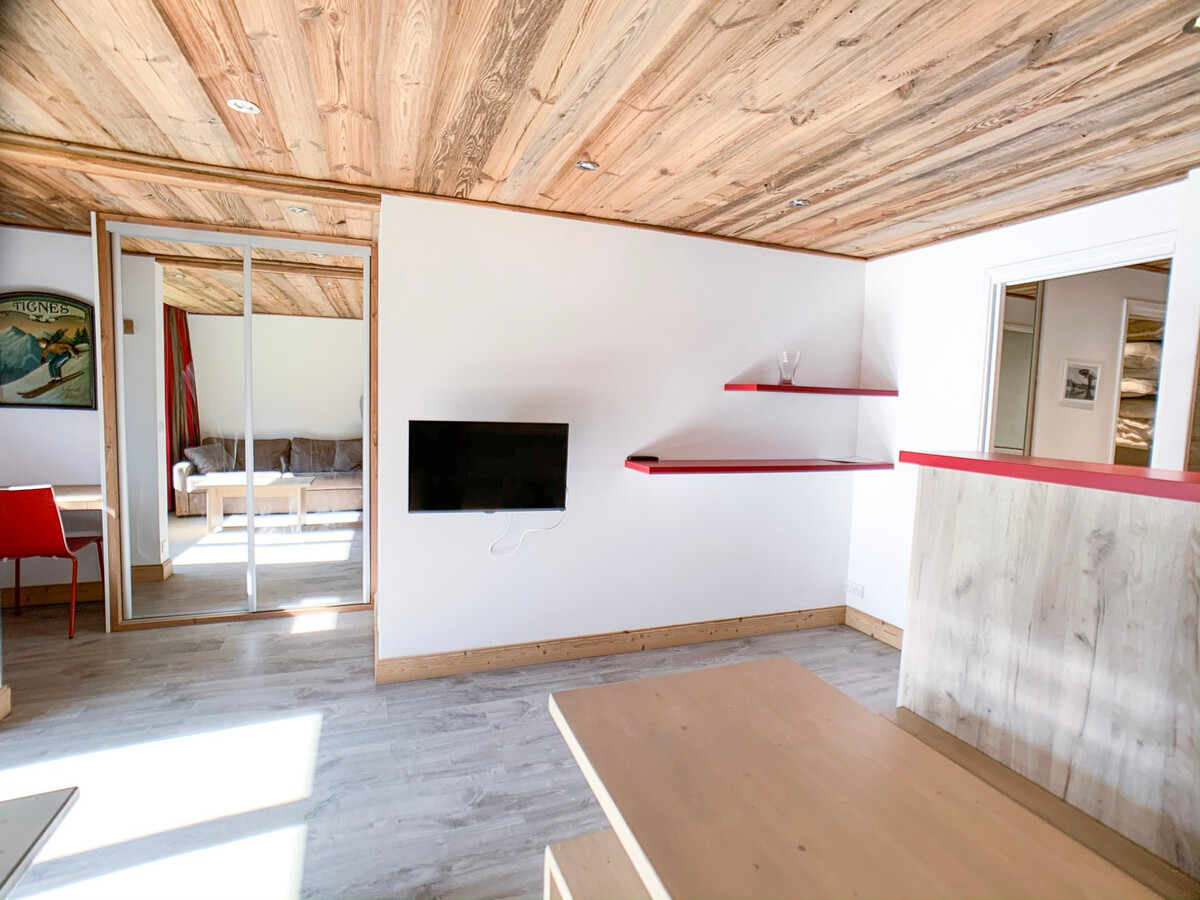 Studio cabine 35m² face aux pistes, balcon sud - Tignes - Photo 7