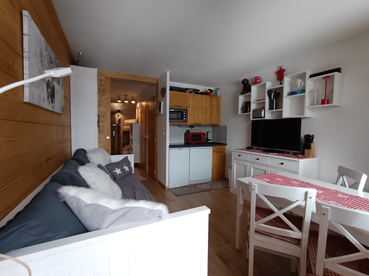 Studio rénové 4 personnes, skis aux pieds à Montgenèvre - Photo 9