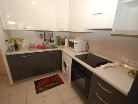 Spacieux 3P centre-ville Menton, terrasse et parking : photo 10