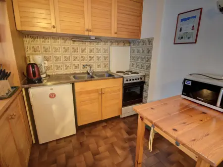 Studio 31 m² avec balcon sud-ouest à Morzine, proche centre : photo 4