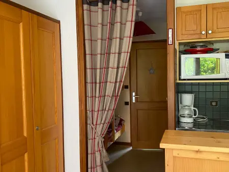 Studio 30 m² rénové avec balcon proche centre Morzine : photo 5
