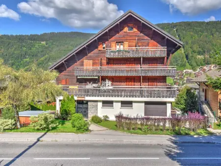 Studio rénové 19 m² pour 4, centre Morzine : photo 9