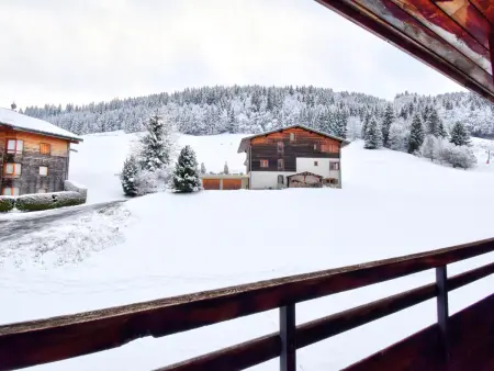 Studio 4 pers. balcon sud-ouest, parking à Morzine : photo 2