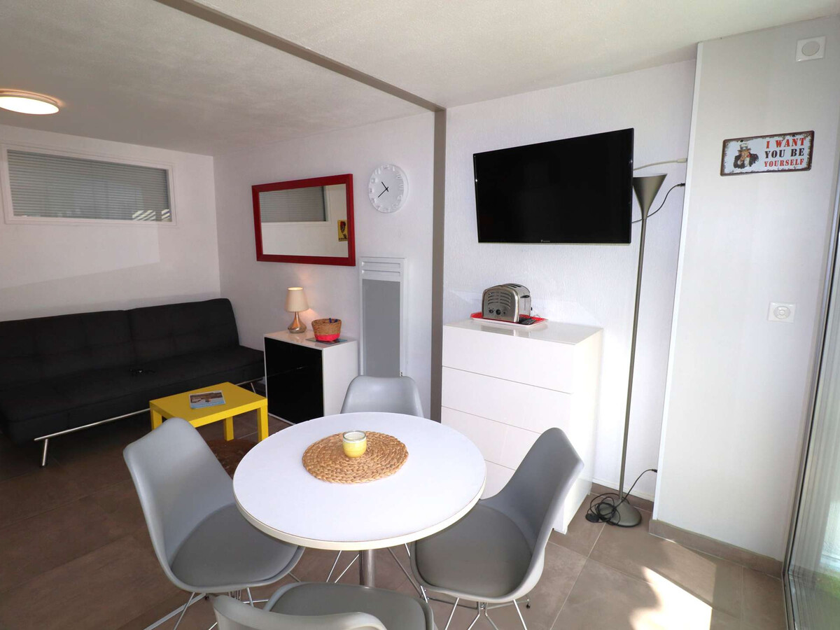 2 pièces cabine, terrasse 30m², piscine au Grau-du-Roi - Photo 3