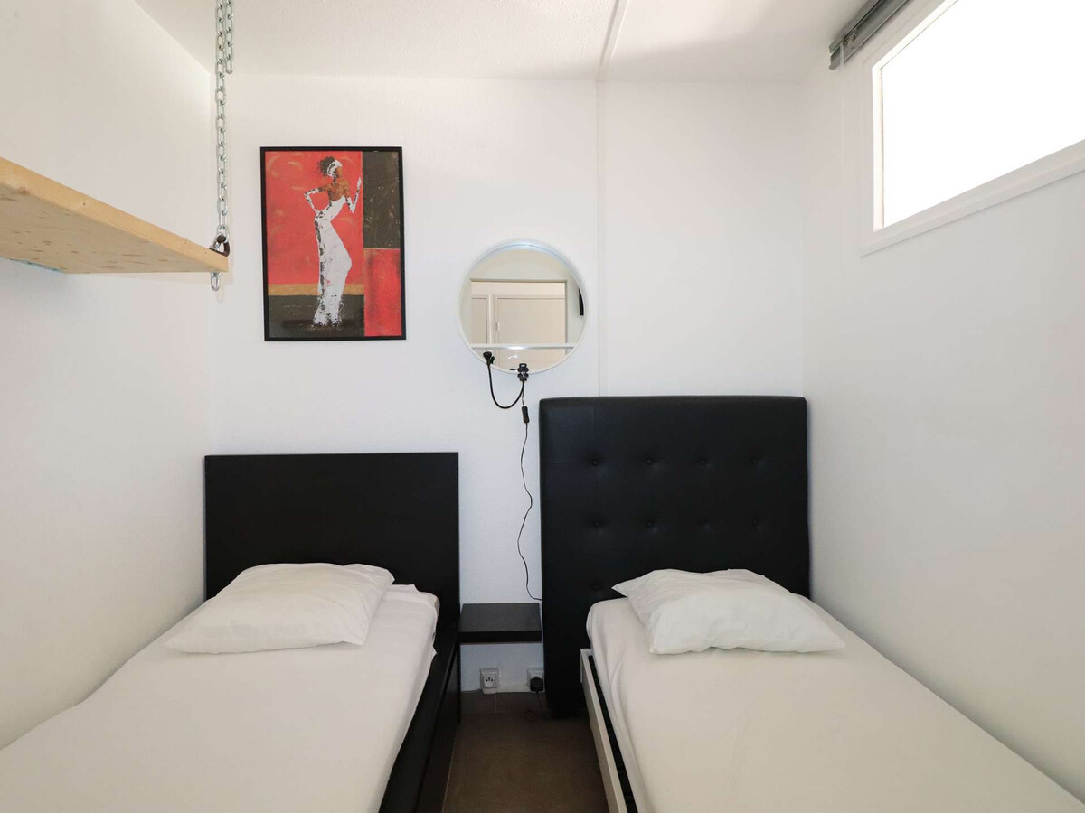 2 pièces cabine, terrasse 30m², piscine au Grau-du-Roi - Photo 9