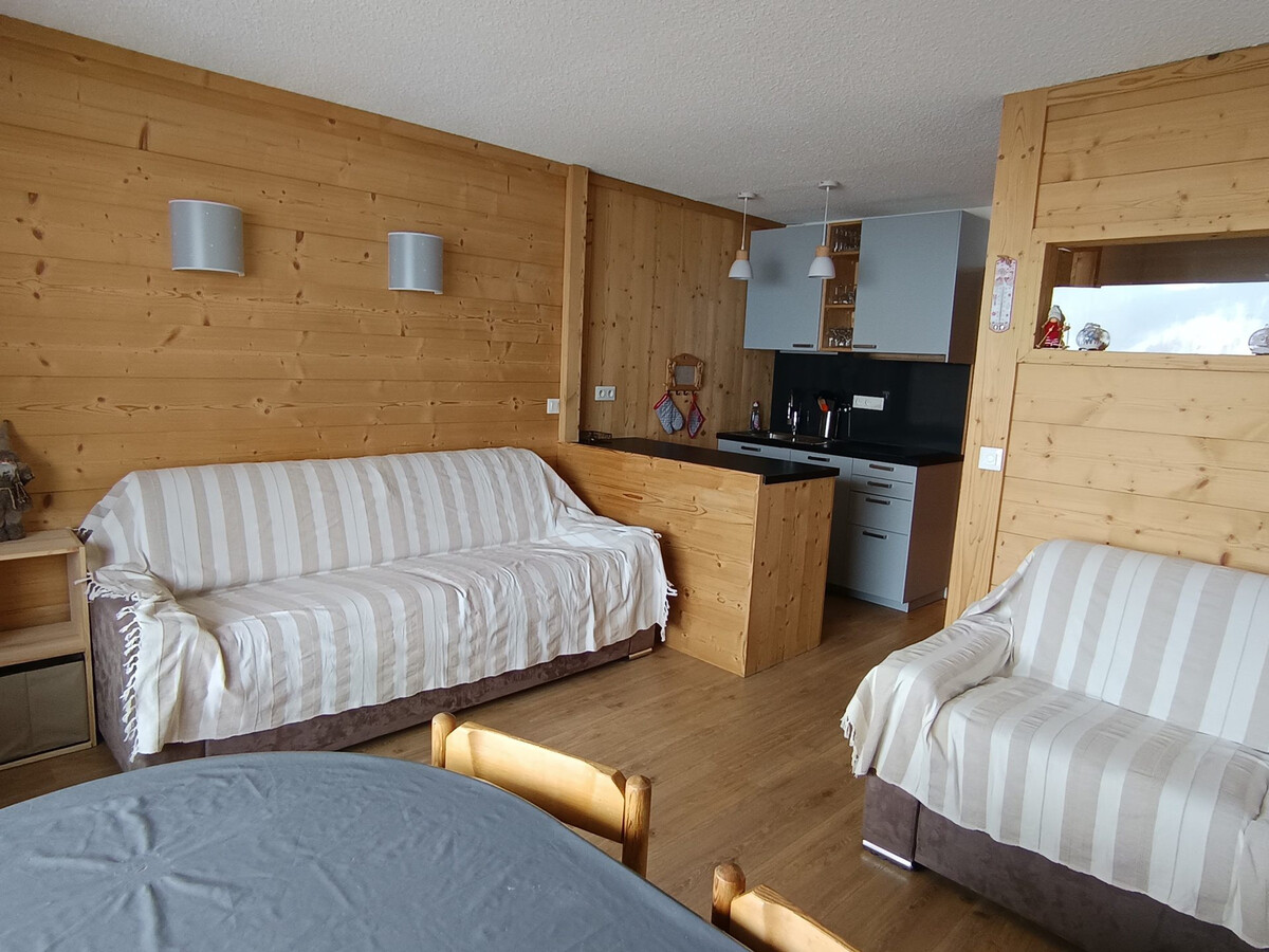 Appartement 40m² rénové, balcon sud vue pistes à Montgenèvre - Photo 2