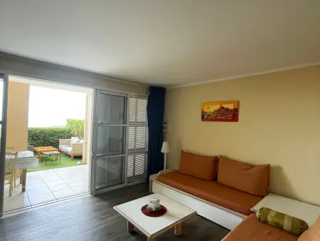 Location appartement à Saint Raphaël, Cap Esterel : 2 pièces jardin, accès piscines
