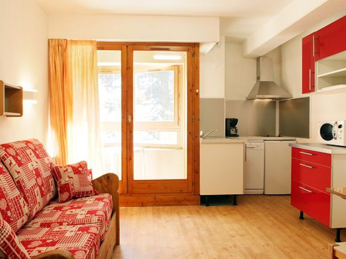 Studio 25m² balcon vue thermes, parking inclus à Brides - Photo 1