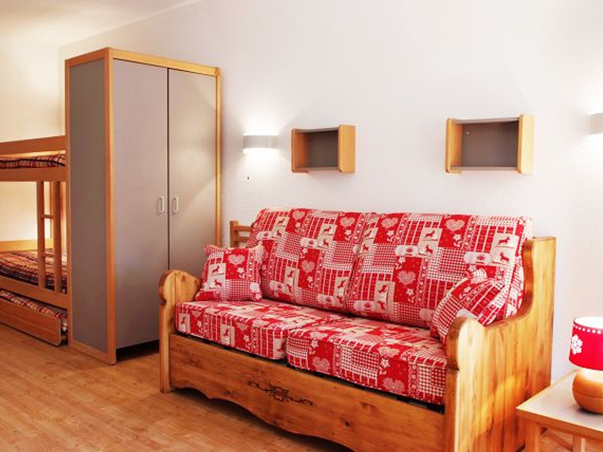 Studio 25m² balcon vue thermes, parking inclus à Brides - Photo 4