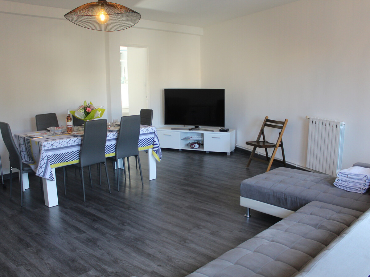 Appartement 80m² 2 chambres à 5 min des Thermes - Photo 2