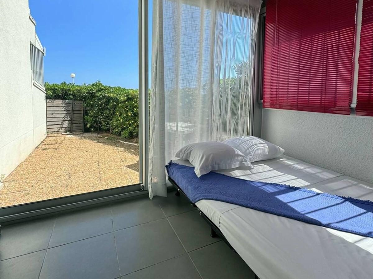 Studio climatisé en rez-de-chaussée, accès plage direct - Photo 8