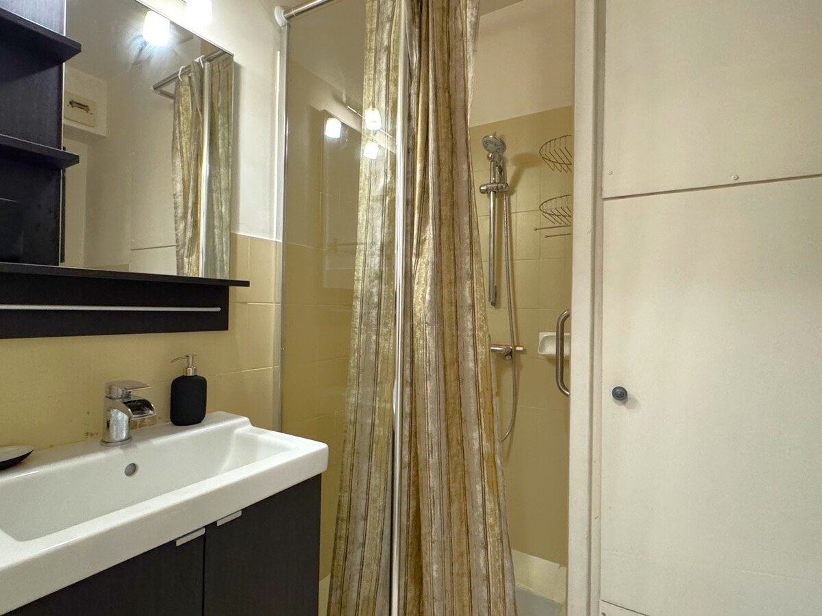 Studio 23 m² avec balcon vue église, Aix-les-Bains - Photo 5