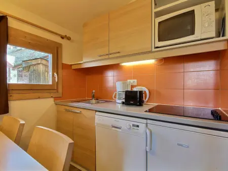 Studio-cabine 4 pers avec balcon, 50 m des pistes : photo 3