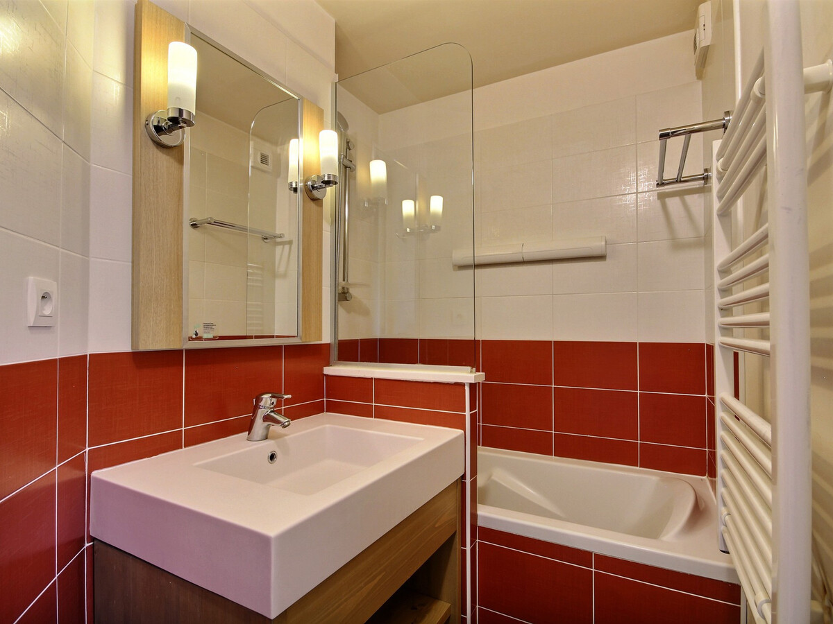 Studio cabine 4 pers, proche pistes avec balcon, Appartement 4 personnes à Belle Plagne - Photo 7