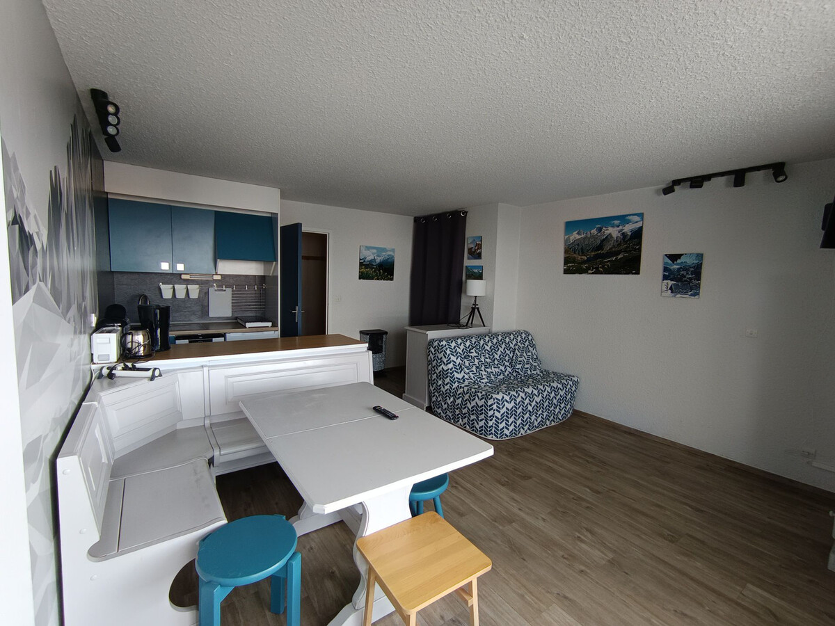 Appartement rénové 38m² balcon plein sud, vue pistes - Photo 1