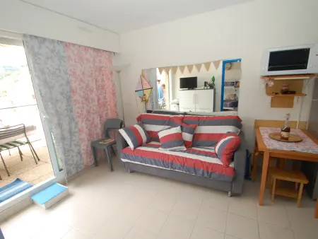 Appartement 2P centre-ville Menton, terrasse et parking : photo 8