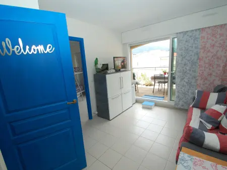 Appartement 2P centre-ville Menton, terrasse et parking : photo 9