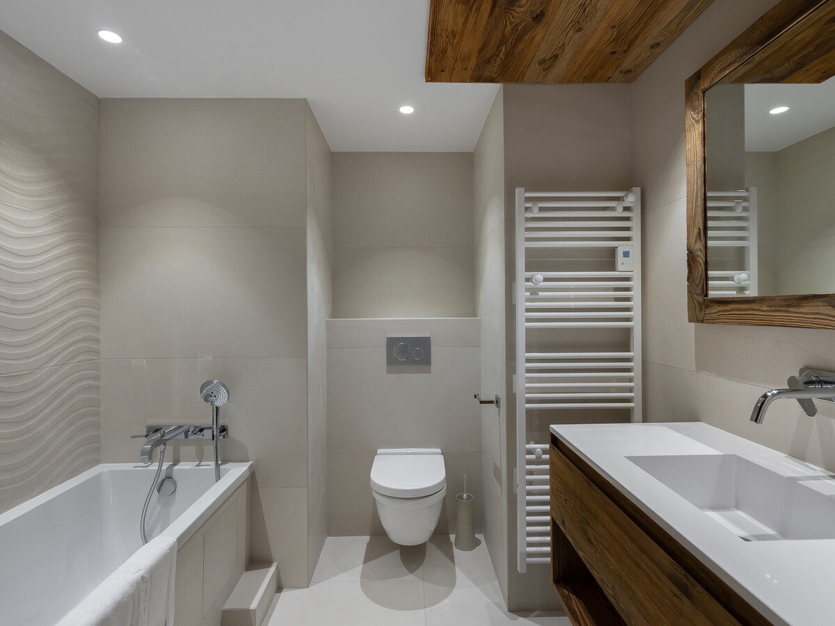 Duplex 206m² avec jacuzzi, 4 chambres, animaux admis - Photo 9