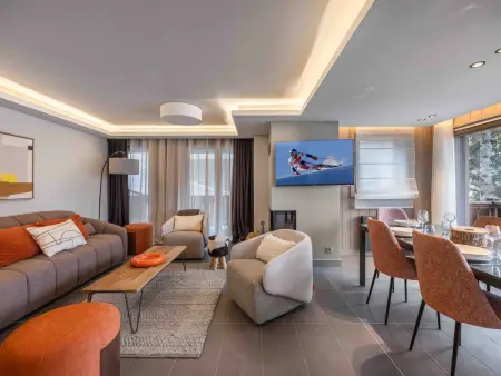 Appartement moderne avec cheminée, parking et Wi-Fi, Courchevel : photo 3