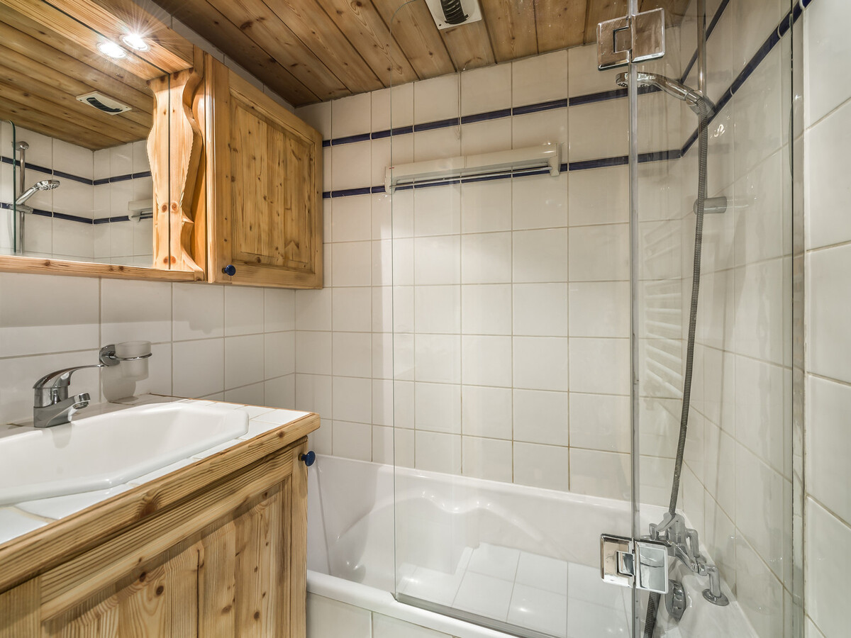 Appartement 4 pers. à 150m des pistes, piscine & spa - Photo 8