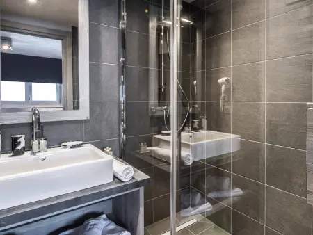 Abondance : Grand appartement raffiné à Courchevel avec parking et WIFI : photo 16