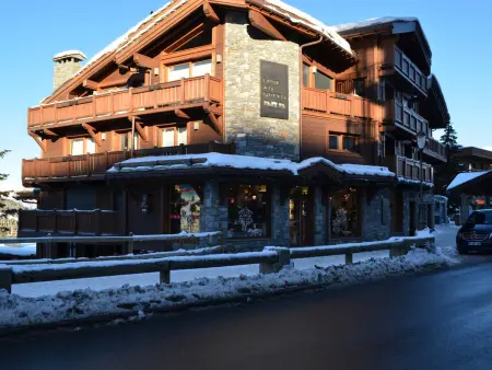 Abondance : Grand appartement raffiné à Courchevel avec parking et WIFI : photo 20