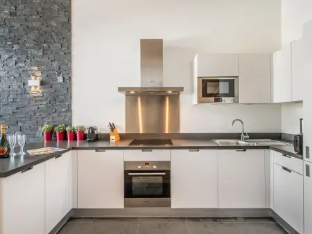Superbe appartement T5 spacieux avec parking à Courchevel Moriond : photo 4
