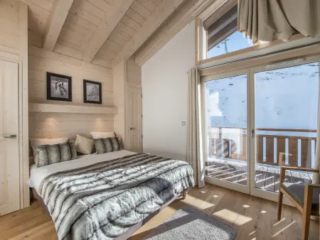 Superbe appartement T5 spacieux avec parking à Courchevel Moriond : photo 5