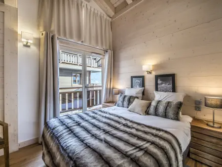 Superbe appartement T5 spacieux avec parking à Courchevel Moriond : photo 6