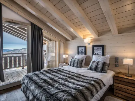 Superbe appartement T5 spacieux avec parking à Courchevel Moriond : photo 8