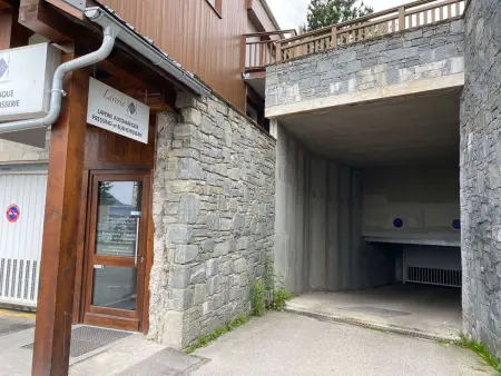 Superbe appartement T5 spacieux avec parking à Courchevel Moriond : photo 14