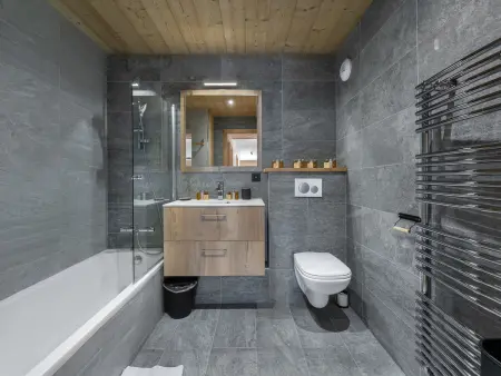 Appartement T4 Courchevel, proche pistes, parking, wifi : photo 10
