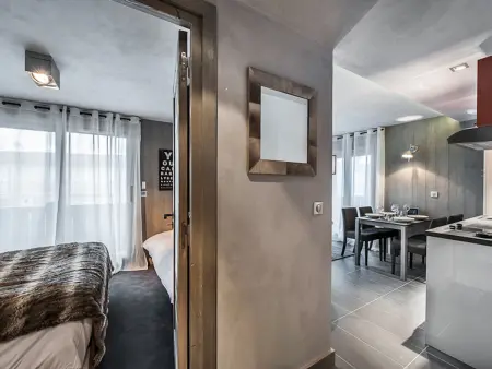 Appartement cosy à Courchevel avec chambre spacieuse et parking : photo 4