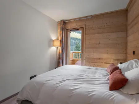 Appartement spacieux à Courchevel avec parking et animaux admis : photo 6