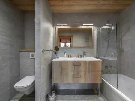 Appartement spacieux à Courchevel avec parking et animaux admis : photo 10