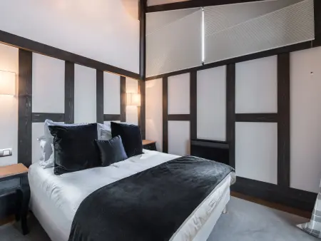 Chic appartement central avec cheminée et parking à Courchevel : photo 8