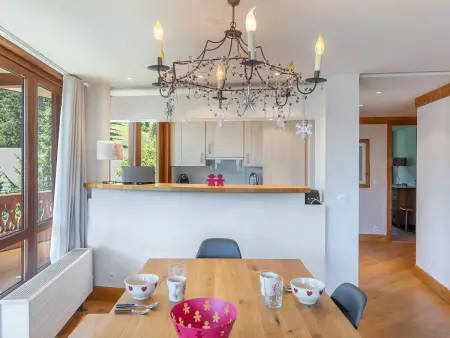 Appartement 3 chambres skis aux pieds, Courchevel 1850 : photo 2