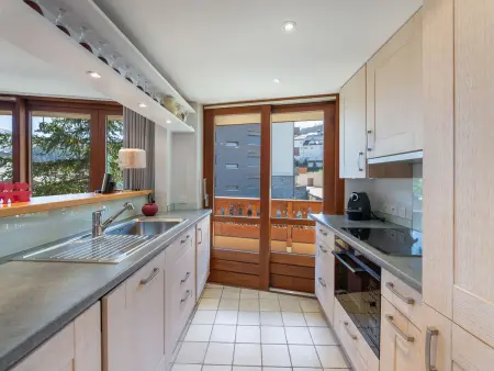 Appartement 3 chambres skis aux pieds, Courchevel 1850 : photo 3