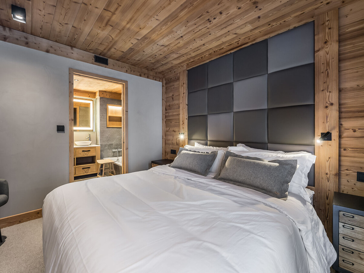 Appartement 5 pièces Val-d'Isère, cheminée et casier à skis - Photo 12