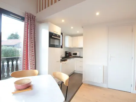 Duplex 2P/4 avec balcon sud et parking aux Carroz : photo 4