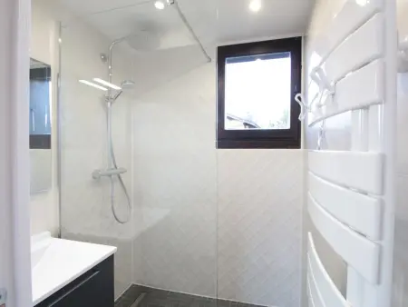 Duplex 2P/4 avec balcon sud et parking aux Carroz : photo 6