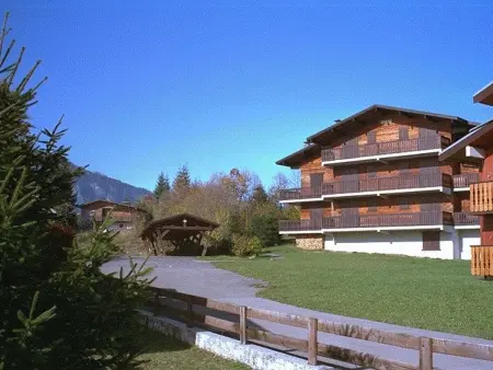 Duplex 2P/4 avec balcon sud et parking aux Carroz : photo 10