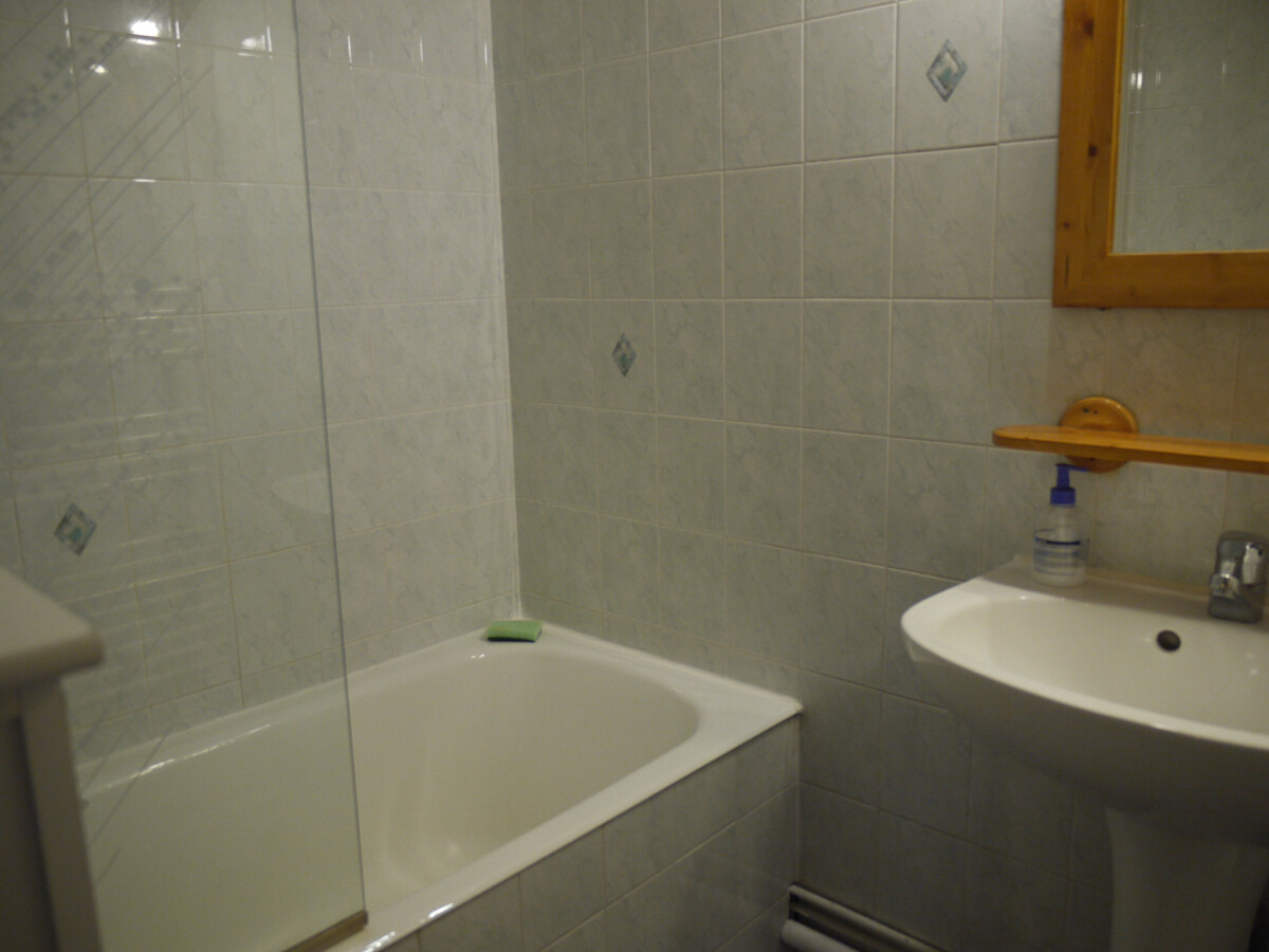 Appartement 6 pers avec balcon sud, 5 min des pistes - Photo 8