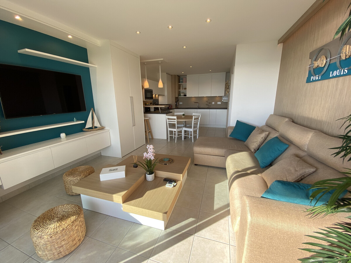 T2 Port-Louis vue mer, terrasse et parking privé - Photo 9