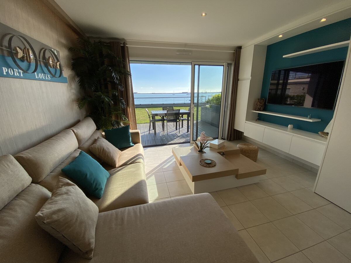 T2 Port-Louis vue mer, terrasse et parking privé - Photo 17
