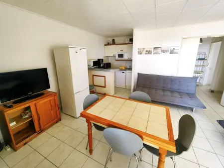 T3 vue mer à 15m de la plage, piscine résidence : photo 3