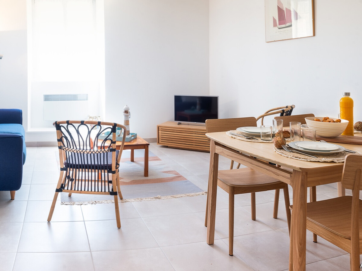 Duplex T3 à 150m des criques, au pied du bourg - Photo 2