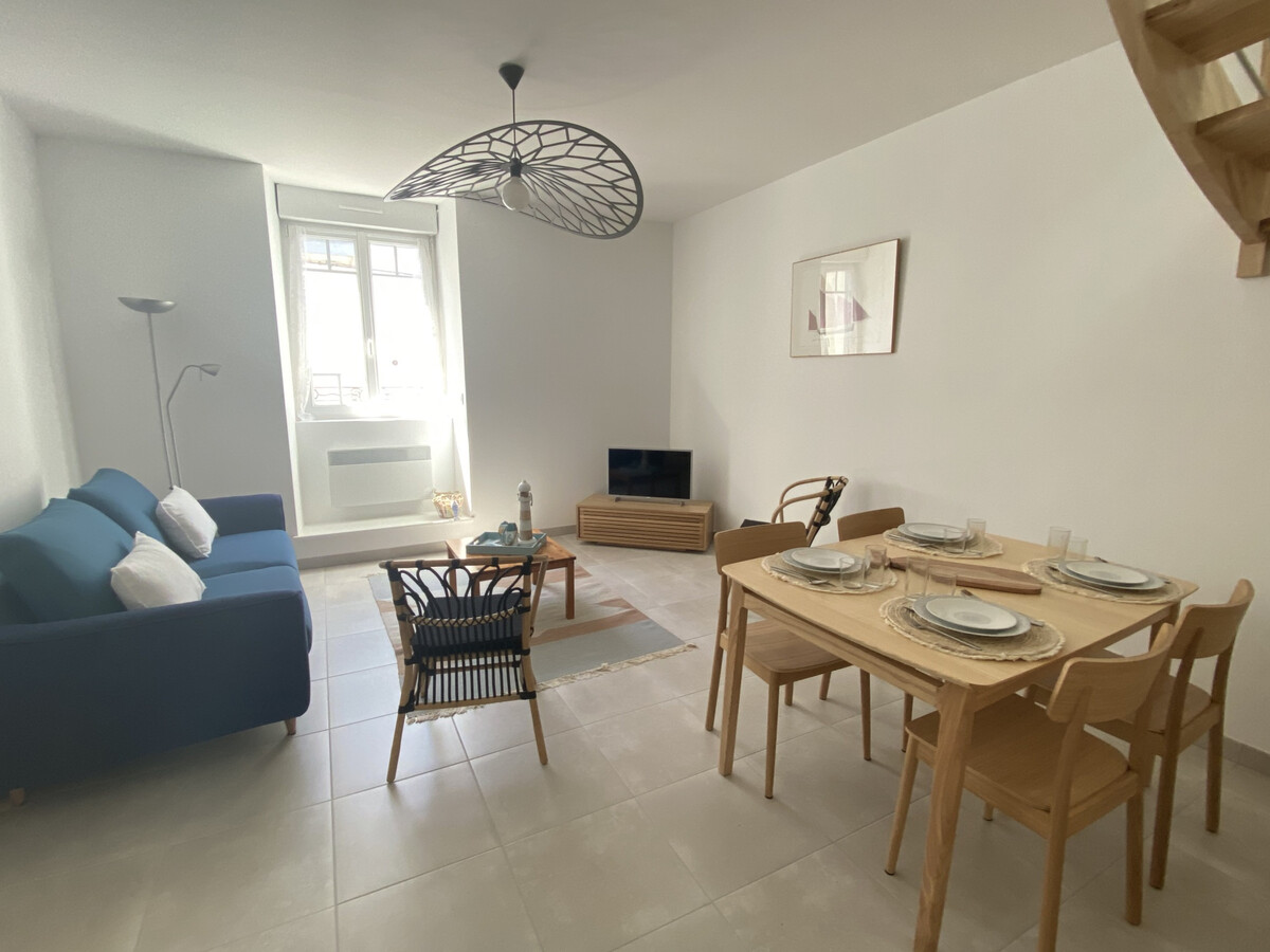Duplex T3 à 150m des criques, au pied du bourg - Photo 5