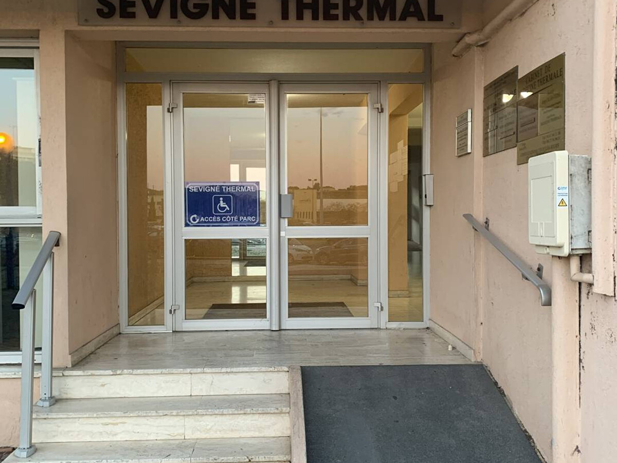 T1 3 étoiles avec climatisation à Balaruc-les-Bains - Photo 9